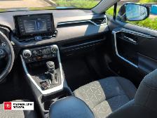 2021 Toyota RAV4 XLE - Photo 25