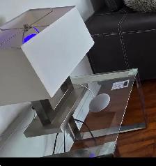 Moving sale ..couch recliner, table, chairs, lamps must go! - Photo 5