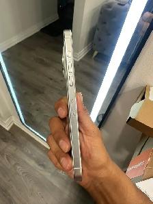 iPhone 16 Pro Max 256gb Airpods/Fast Charger/Delivery - Photo 4