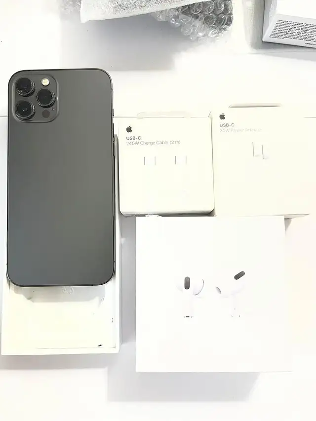 iPhone 12 Pro Max 128gb 98% batt Airpods/Adapter/Delivery