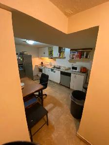 AVAILABLE ROOM FOR RENT IN BASEMENT - Photo 2