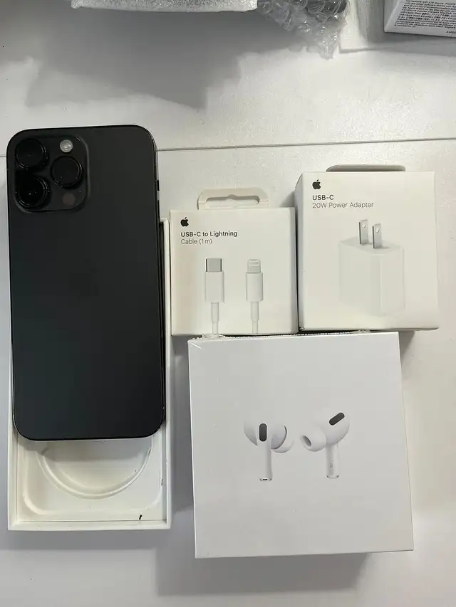 iPhone 14 Pro Max 512gb 98% batt Airpods/Fast Charger/Delivery