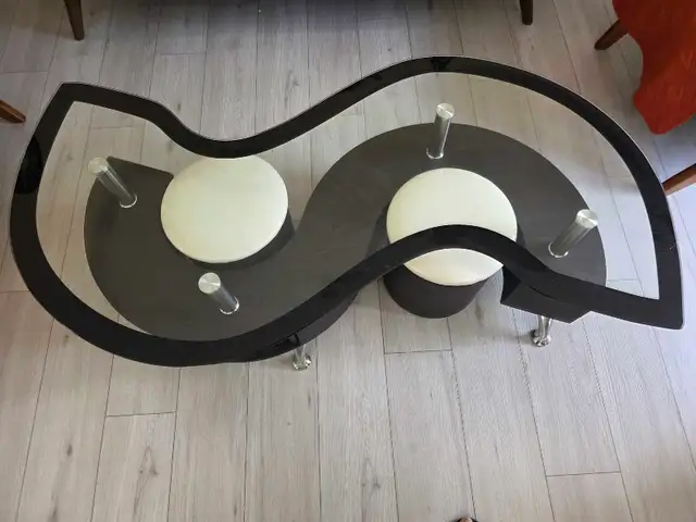 Modern Coffee Table with Stools