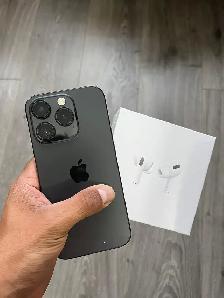 iPhone 15 Pro 128gb Airpods/Fast Charger/Delivery