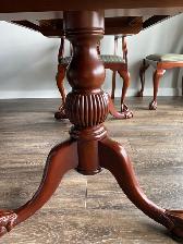 Dining Room Table and Chairs - Photo 3