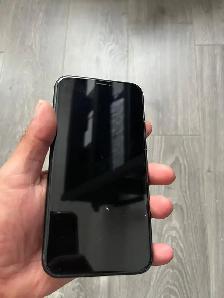 iPhone XR 64gb 98% battery health - Photo 6