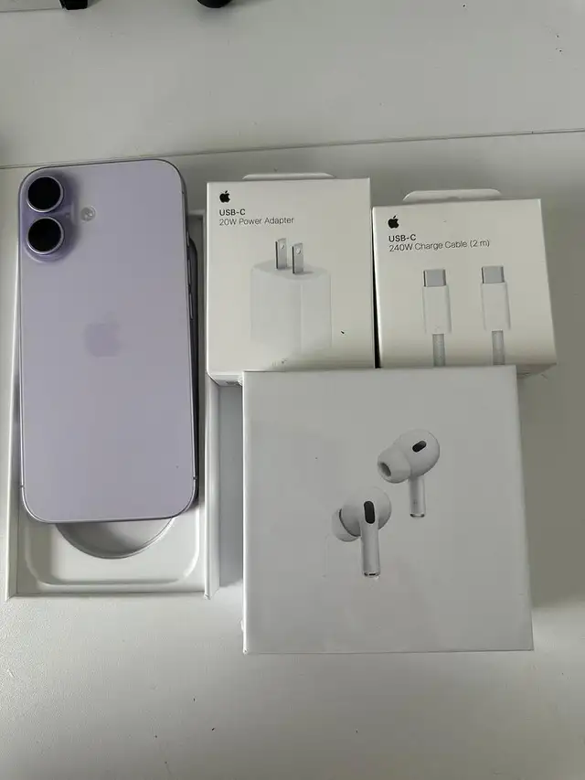 iPhone 17 256gb PURPLE Airpods/Fast Charger/Delivery