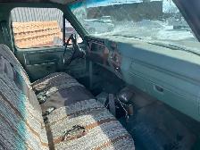 1981 Ford XLT 2wd - Photo 2