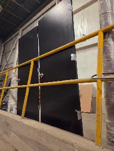 2 Very Heavy Doors - Photo 10