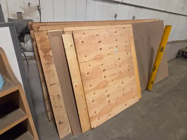 15  Sheets of 3/8' Plywood Sheets 4' x 8'