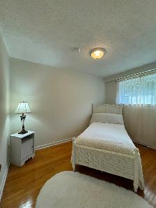 Cozy Country Home - West of Orangeville - Photo 9