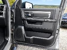 2022 Ram 1500 Classic Warlock Crew V8 | Ceramic Grey | Max Tow | - Photo 23