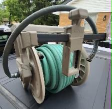 SUNCAST WALL-MOUNT HOSE REEL PACKAGE – COMPLETE SET – WORKING 50 - Photo 5