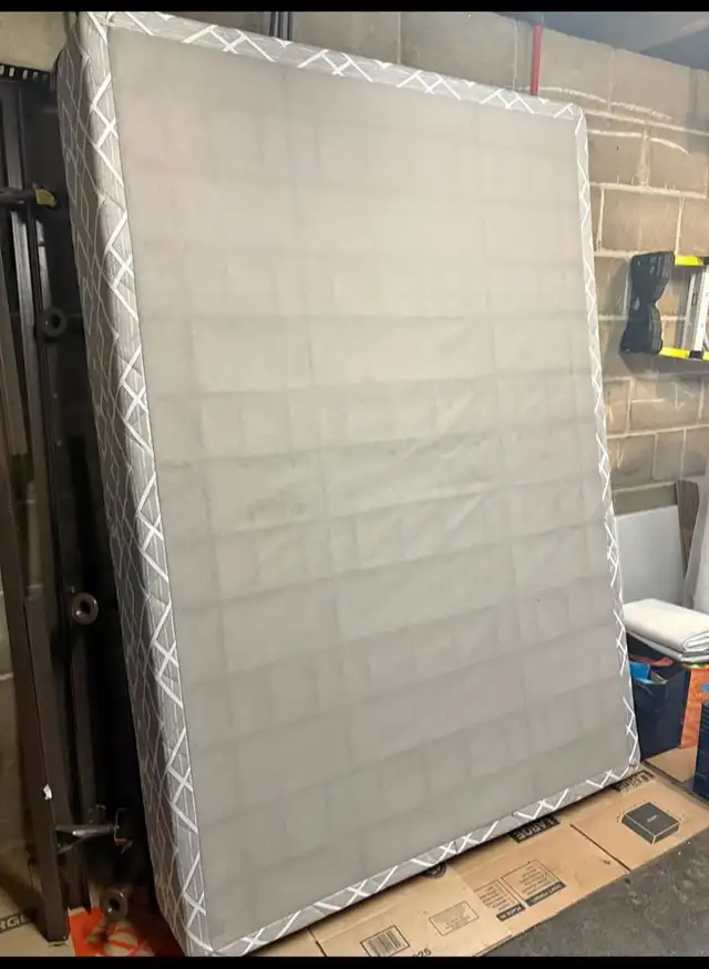 BIG SALE!brand new queen size box spring same day delivery