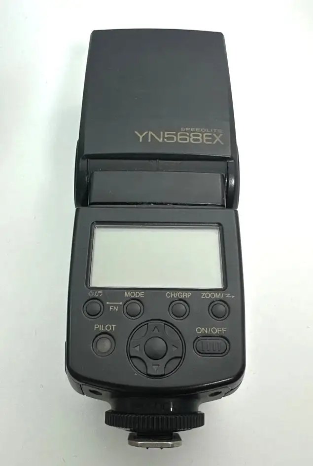 FLASH - YONGNUO SPEEDLIGHT YN568EX
