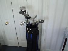 MEN'S R.H. GOLF CLUBS ( WITH TAYLORMADE DRIVER )