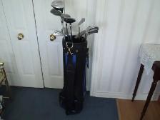 MEN'S R.H. GOLF CLUBS ( WITH TAYLORMADE DRIVER ) - Photo 2