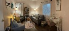 Office space for rent perfect area for Counsellor or RMT. - Photo 10