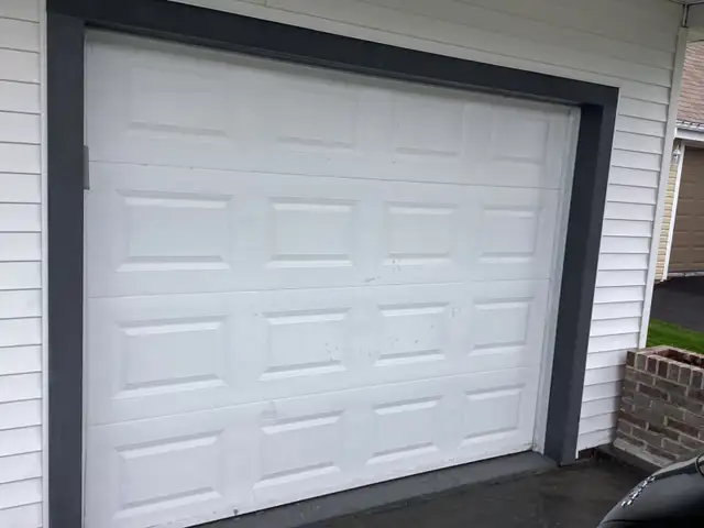 GARAGE DOOR