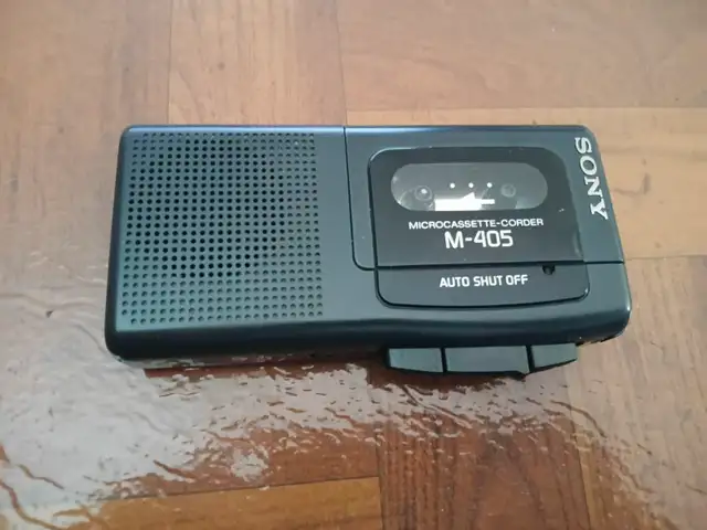 Sony M-405 Pressman Microcassette Recorder – For Parts Repair –
