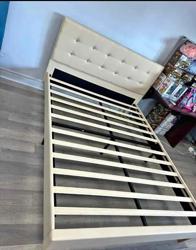BIG SALE!brand new king size bed frame same day delivery