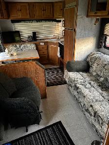 25 foot fifth wheel trailer for sale , 6000 OBO - Photo 7