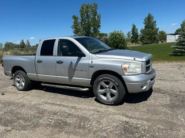 2007 dodge 1500 4x4 for parts