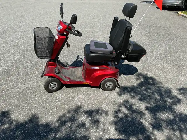 Quadriporteur FORTRESS S410 payé4000en 2025