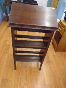 Standing desk