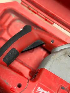 Milwaukee 5363-21 1' Compact SDS Rotary Hammer - $279 - Photo 4