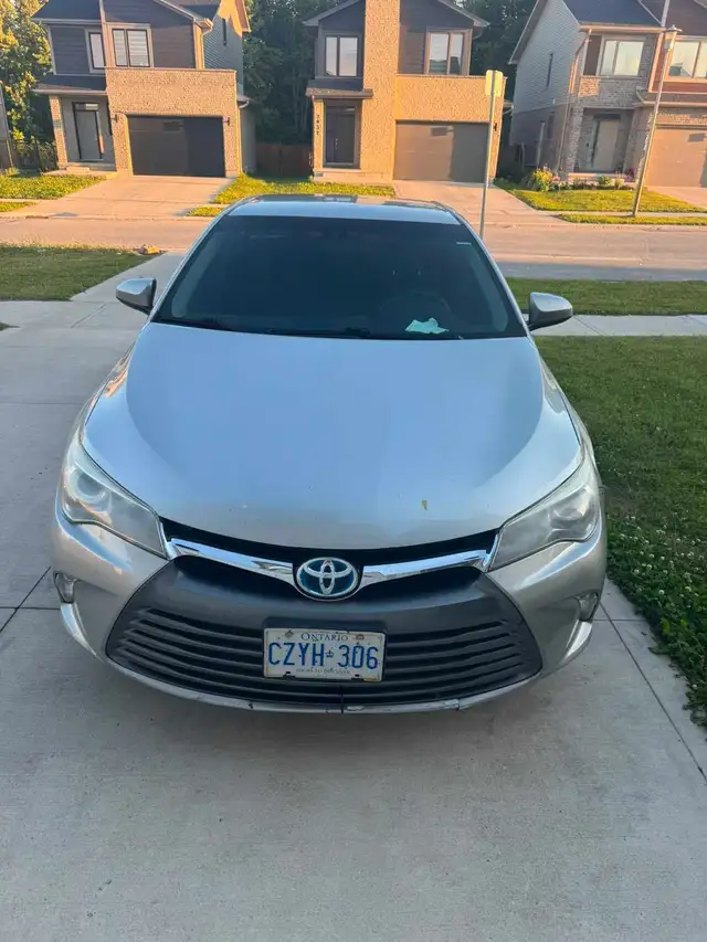2017 Toyota Camry Hybrid LE