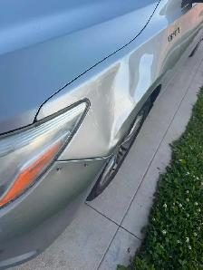 2017 Toyota Camry Hybrid LE - Photo 3
