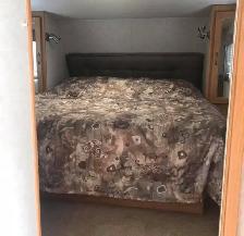 2005 Frontier 5th wheel - Photo 3