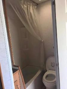 2005 Frontier 5th wheel - Photo 5