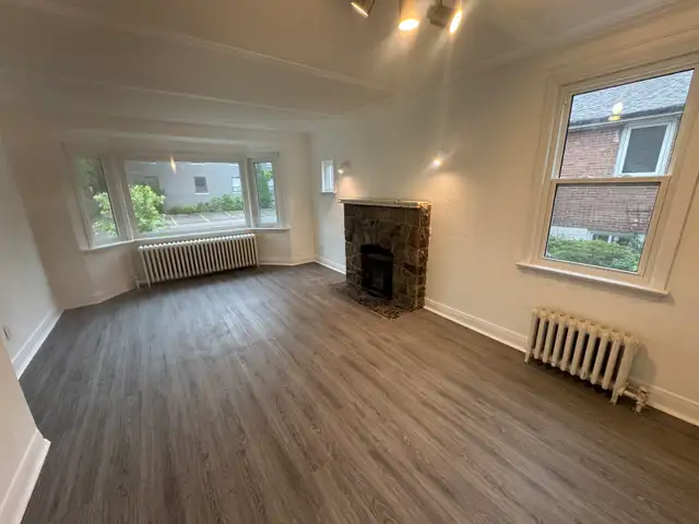 Apartment for rent 5 Thirty Ninth St Etobicoke $1900