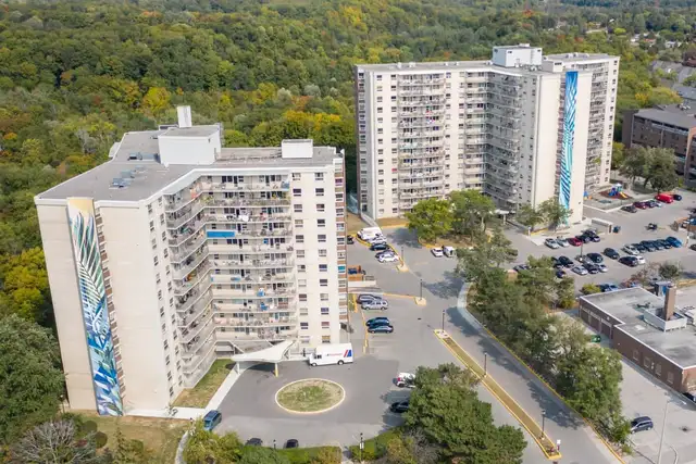 Lawrence East Apartments - 3 Bedroom available at 4000 Lawrence