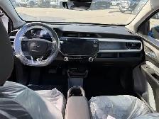 2027 Chevrolet Bolt RS - Photo 13