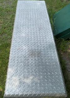 DeeZee Aluminum Checkerplate Truck Tool Box. - Photo 3