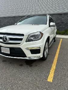 2013 Mercedes-Benz GL550|4Matic|Leather|Massage|Pano Roof - Photo 2