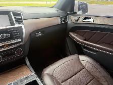 2013 Mercedes-Benz GL550|4Matic|Leather|Massage|Pano Roof - Photo 7