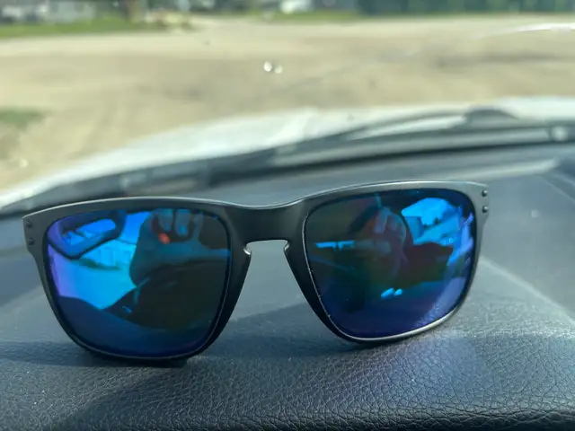Oakleys. perfect condition