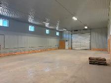 3200-6400 sq/ft heated shop for rent - Photo 8