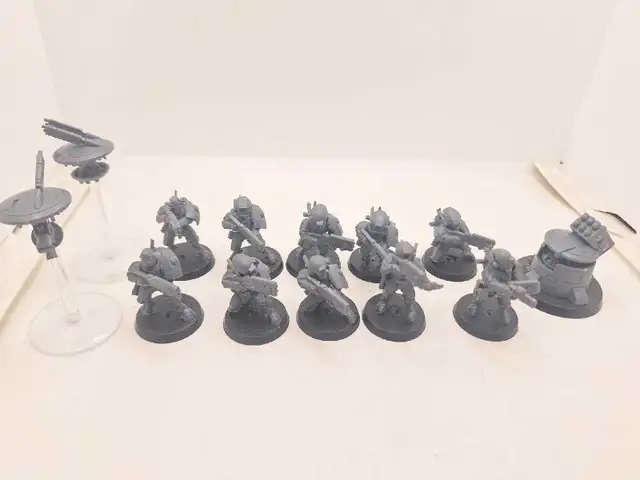 Warhammer 40k 10 unpainted tau breachers with drones