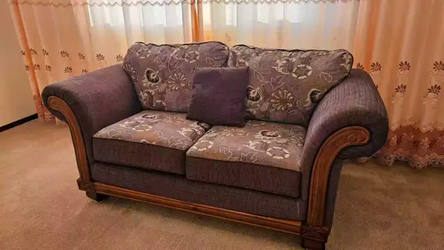 House Sofa is free