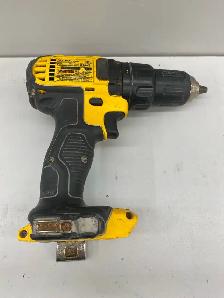 Dewalt DCD780 20V Drill - Photo 2