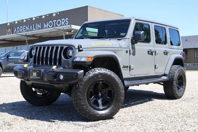 2021 Jeep Wrangler LIFTED ON 35'SX12'S
