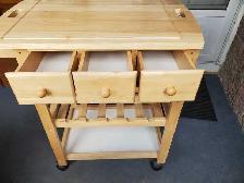 Beautiful Pine kitchen cart - Photo 5