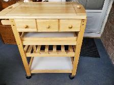 Beautiful Pine kitchen cart - Photo 6