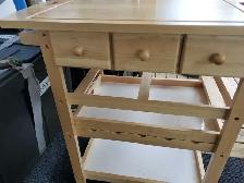 Beautiful Pine kitchen cart - Photo 7