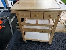 Beautiful Pine kitchen cart - Photo 10